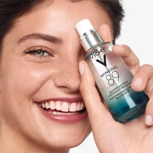 سرم آبرسان و تقویت کننده پوست ویشی Vichy  مدل Mineral 89 Skin Fortifying Daily Booster