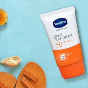 ضد آفتاب آبرسان و مرطوب کننده وازلین Vaseline مدل Daily Sun Care